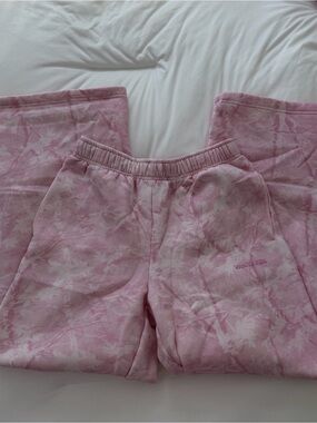 White Fox Boutique Pink Camo Wide Leg Sweatpants (S)